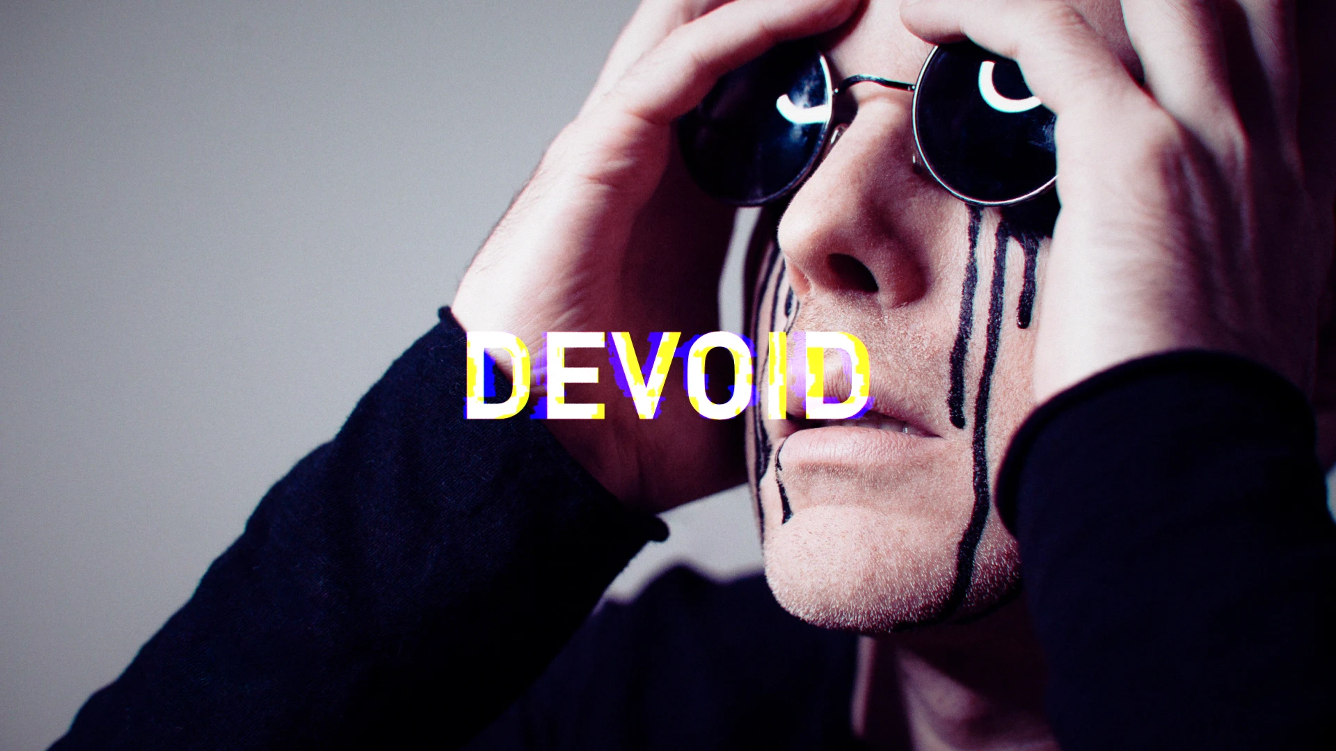 Premiere: "Devoid / Deposed"